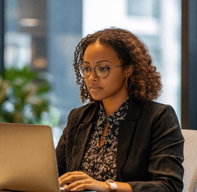 African business professional using Raiz Business to manage global payments